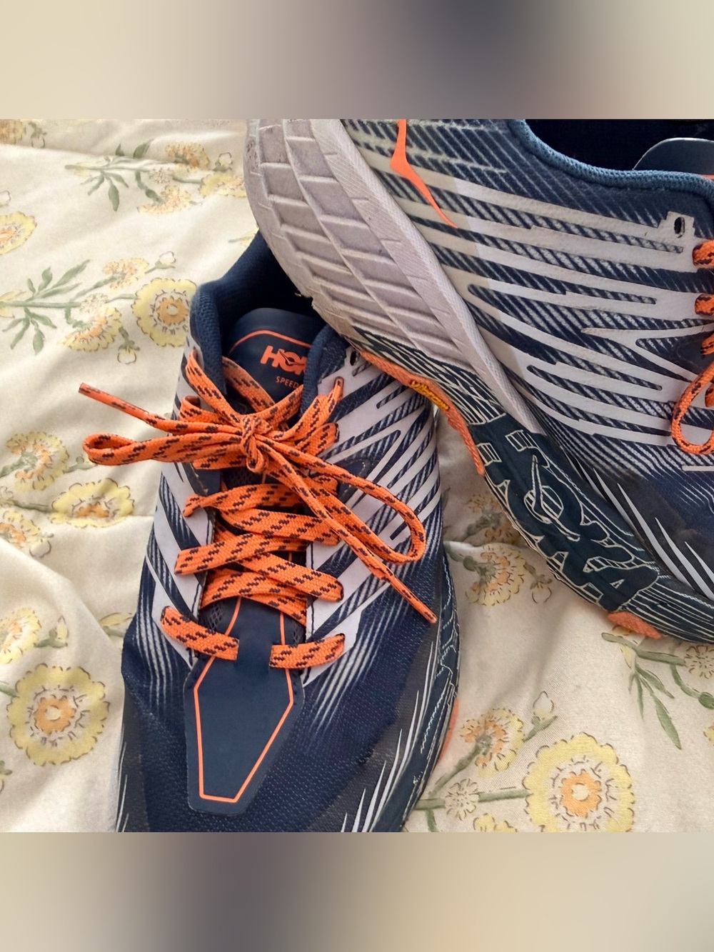 Hoka One One SpeedGoat 4 Women's Hiking Trail Running Vibram Sole Women's US 7.5